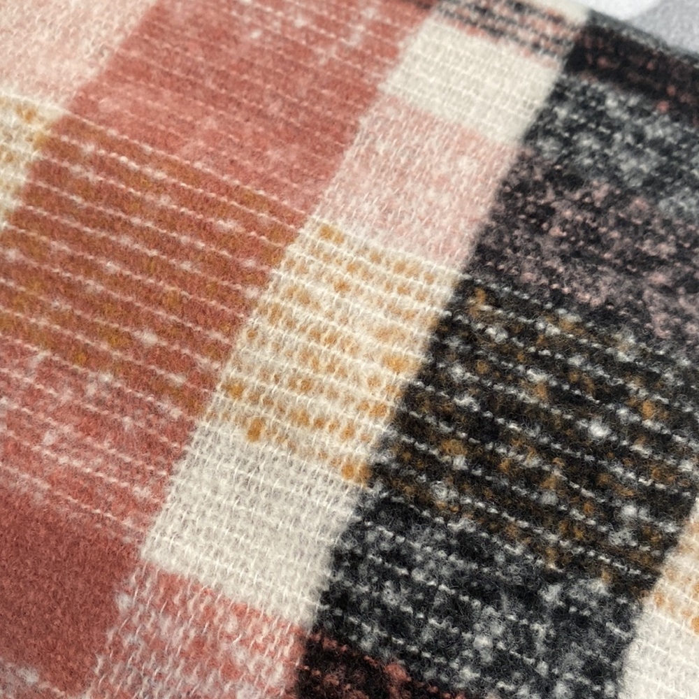 Scarf - Picture 3 of 3